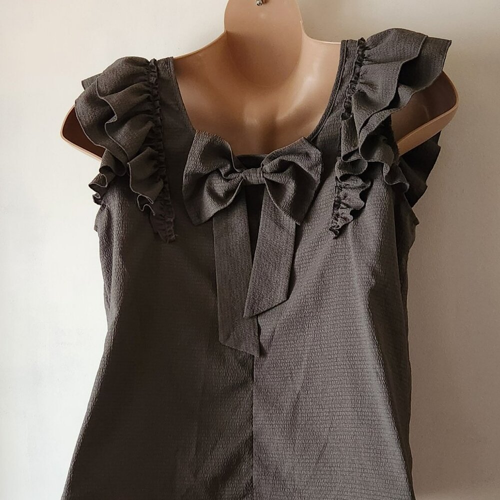 Shein Curve top sz 1X charcoal gray ruffle bow VGUC - Picture 3 of 3